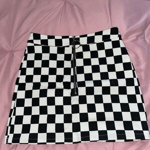 O-Ring Zipper Checkered Skirt
